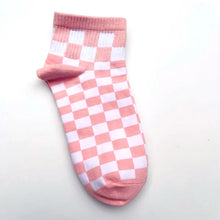 Load image into Gallery viewer, Unisex Korean Checkerboard Ankle Socks
