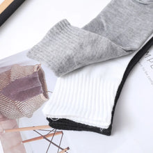 Load image into Gallery viewer, Premium Men's Everyday Mid-Calf Socks
