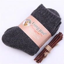 Load image into Gallery viewer, Super Thick Merino Winter Socks
