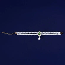 Load image into Gallery viewer, Pet Accessories Double Layer Pearl Pet Necklace Sweet Flower Pendant Cat Neck Chain Adjustable Pet Pearl Collar Photograph
