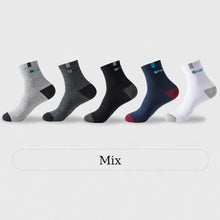 Load image into Gallery viewer, Breathable Bamboo Blend Ankle Socks
