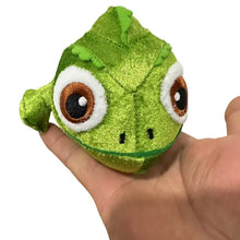 Load image into Gallery viewer, Cute Chameleon 15cm plush Sit on Shoulders Plush Toys Stuffed Creative Lizard Doll Clothing Accessories for Kid Birthday Gift

