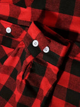 Load image into Gallery viewer, Classic Plaid Flannel Shirt Men
