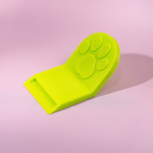Load image into Gallery viewer, Cute Cat Paw Pet Food Can Opener Easy Ring Pull Opener Tool for Cat Dog Canned Food Protect Nails Ergonomic Kitchen Accessories
