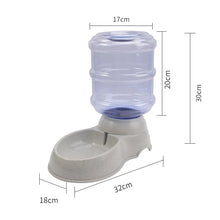 Load image into Gallery viewer, Cat and Dog Feeders Pet Water Dispensers Large Water Storage Capacity Dispensers Pet Automatic Water Dispensers Anti Knock
