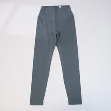 Load image into Gallery viewer, 2026 Yoga clothes with high elasticity, no awkward lines, cropped pants, quick drying, women's hip lifting, tight pants
