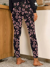 Load image into Gallery viewer, Women's Elegant and Fashionable Floral Print Leggings, Stylish Women's Basic Layer Long Pants

