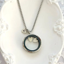 Load image into Gallery viewer, Pet Souvenirs Can Hold Cat or Dog Hair Necklaces, Pendants, Alloy Glass Photo Frames, Pendants, and Pet Accessories
