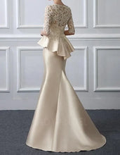 Load image into Gallery viewer, Elegant Chiffon Mother-of-the-Bride Pantsuit Gown

