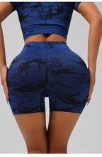 Load image into Gallery viewer, Women Seamless Tie Dye Yoga Set Quick Dry Sports Bra Shorts Lightweight Breathable Workout Outfit
