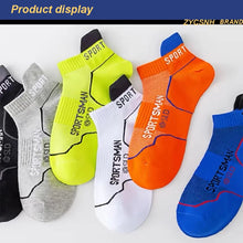 Load image into Gallery viewer, Premium Men's Breathable Ankle Socks
