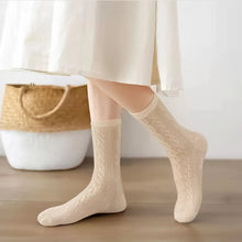 Load image into Gallery viewer, Colorful Floral Calf Socks Set
