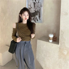 Load image into Gallery viewer, Slim Hollow Detail Tee Women
