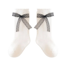 Load image into Gallery viewer, Princess Lace Bow Baby Socks
