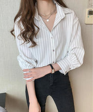 Load image into Gallery viewer, Vintage Striped Loose Shirt Women
