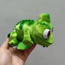 Load image into Gallery viewer, Cute Chameleon 15cm plush Sit on Shoulders Plush Toys Stuffed Creative Lizard Doll Clothing Accessories for Kid Birthday Gift
