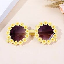Load image into Gallery viewer, Pet Accessories Flower Sunglasses Circular Role Playing Glasses Photo Props Glasses For Cats And Small And Paracord Dog Leash
