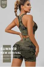 Load image into Gallery viewer, Women Seamless Tie Dye Yoga Set Quick Dry Sports Bra Shorts Lightweight Breathable Workout Outfit
