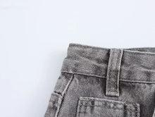 Load image into Gallery viewer, Slanted Placket Retro Wide Jeans
