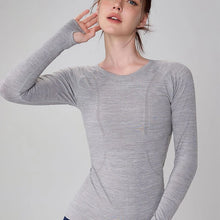 Load image into Gallery viewer, Yoga Clothes for Women, Sports Tops, Round Neck, Seamless, Slim, Running Shirt Fitness Workout Long Sleeves Gym T Shirt, Winter

