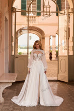 Load image into Gallery viewer, Elegant Boho Sweetheart Wedding Gown
