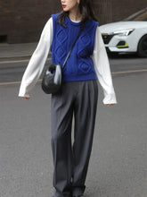 Load image into Gallery viewer, Minimal Knit Sweater Vest Women
