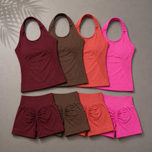 Load image into Gallery viewer, Women Seamless Yoga Set Halter Sports Bra Scrunch Butt Shorts 2 Piece Gym Workout Fitness Activewear High Waist Athletic Outfit
