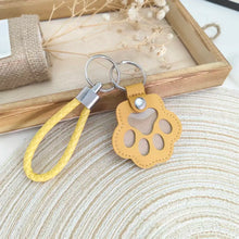 Load image into Gallery viewer, PU Leather Pet Hair Storage Bag Multi-Functional Portable Keychain Pet Memorial Keychain Keepsake Hair Storage for Pet Lovers

