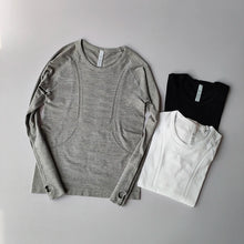 Load image into Gallery viewer, Yoga Clothes for Women, Sports Tops, Round Neck, Seamless, Slim, Running Shirt Fitness Workout Long Sleeves Gym T Shirt, Winter
