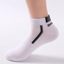 Load image into Gallery viewer, Striped Breathable Ankle Socks for Men (2 Pairs)

