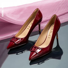 Load image into Gallery viewer, Black Patent T Strap Heels
