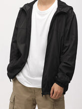 Load image into Gallery viewer, Men’s Camouflage Mesh-Lined Hooded Jacket
