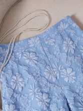 Load image into Gallery viewer, Jacquard Floral Elastic Waist Shorts
