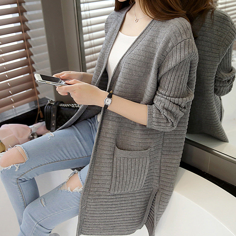 V-colonal knit cardigan of the loose or long sweater coat