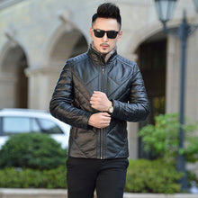 Load image into Gallery viewer, Men&#39;s Haining leather short slim jacket with mink fur collar
