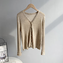 Load image into Gallery viewer, V-neck long sleeve age-proofing striped sweater
