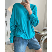 Load image into Gallery viewer, Round neck T-shirt soft slim comfortable sunscreen long-sleeved casual jacket
