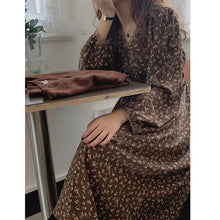 Load image into Gallery viewer, New style floral temperament long-sleeved all-match skirt
